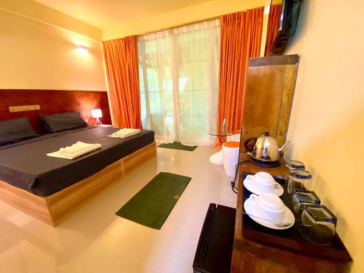 Sands Grand Dhigurah  Exterior foto