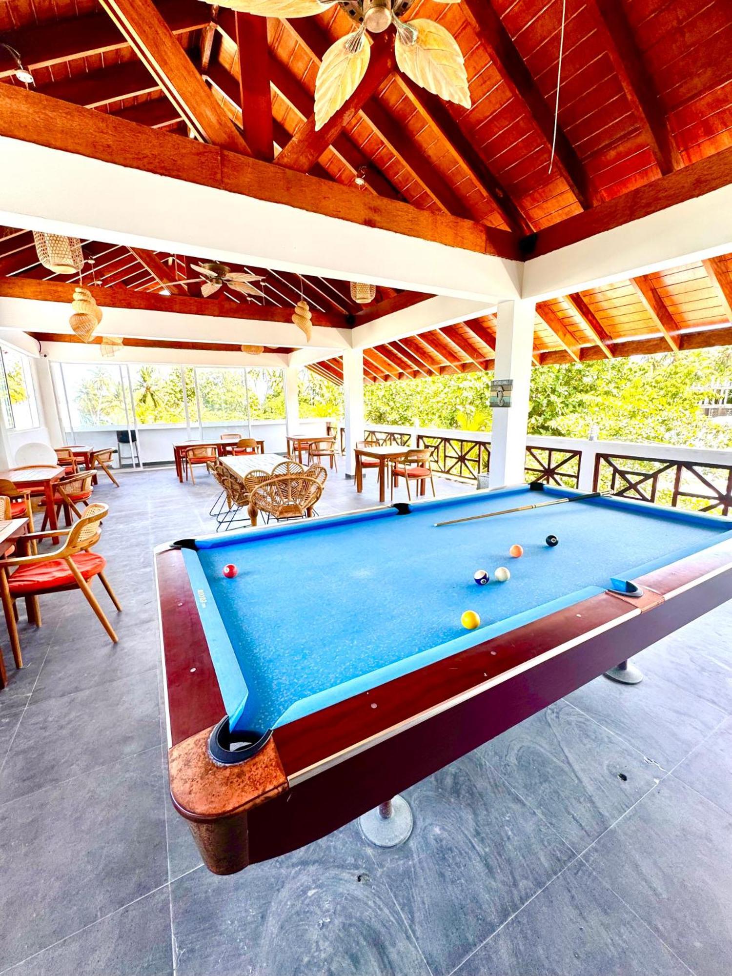 Sands Grand Dhigurah  Exterior foto